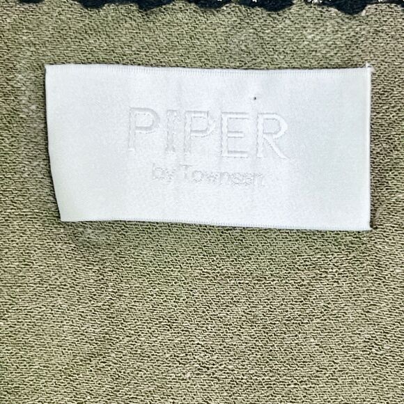 Piper by Townsen Green Bell Sleeve Embroidered V-Neck Top Anthropologie Medium - Picture 7 of 7